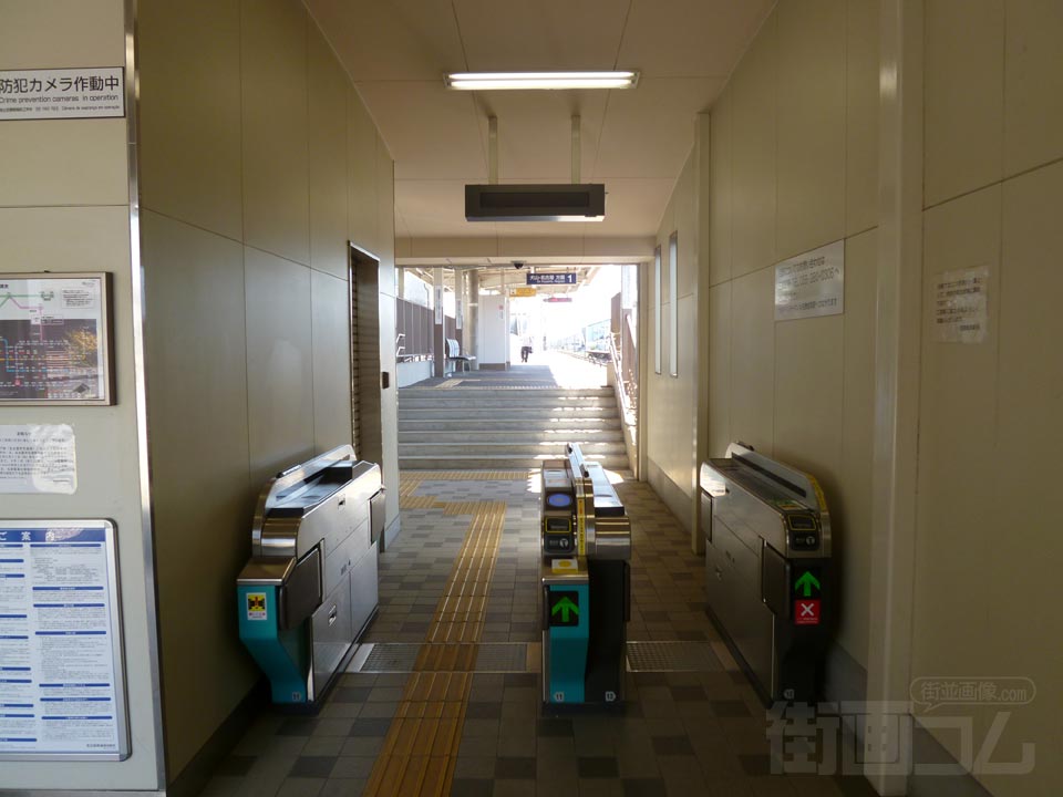 名電苧ヶ瀬駅改札口写真画像