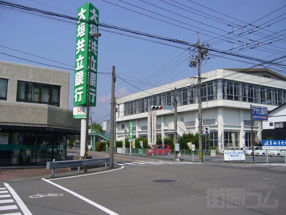 高富小学校前交差点写真画像