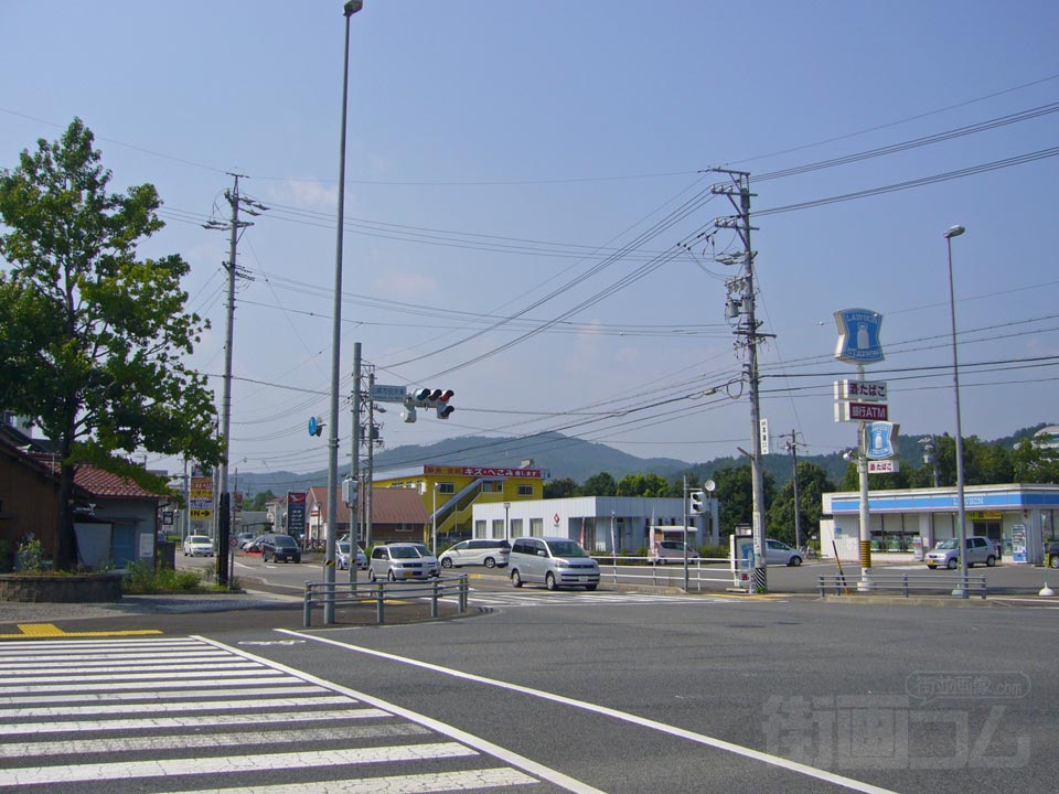 山県市役所東交差点写真画像