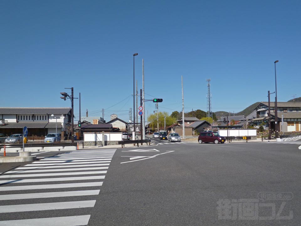 鵜沼中山道交差点写真画像