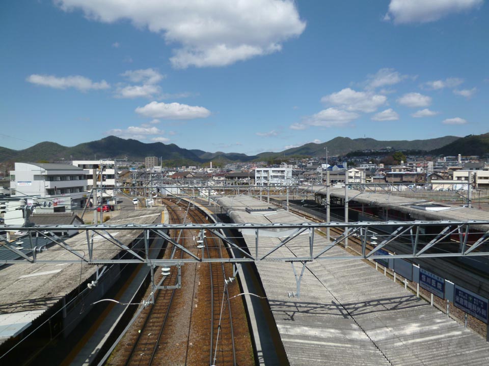 名鉄新鵜沼駅ホーム
