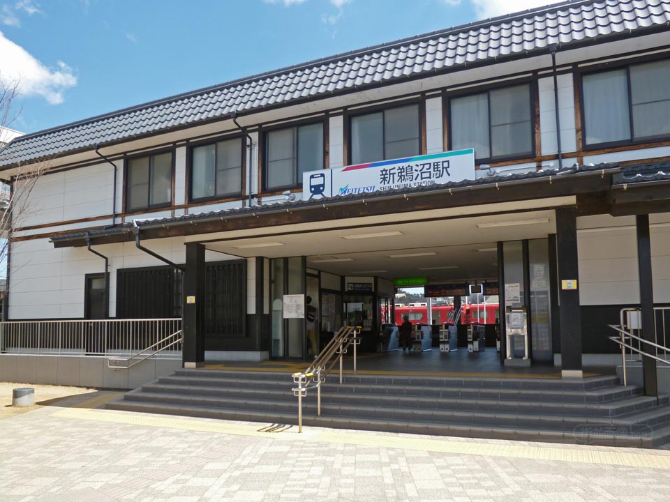 名鉄新鵜沼駅・JR鵜沼駅西口