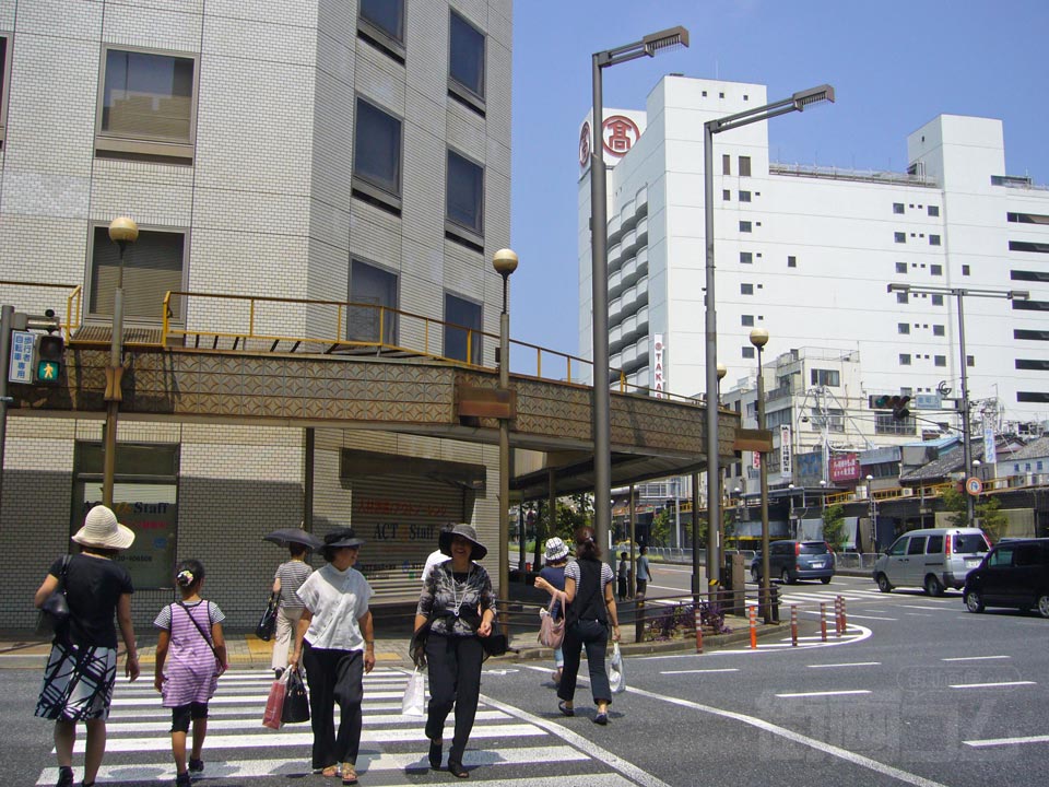 金町5丁目交差点