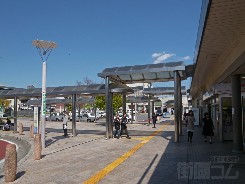 JR袋井駅前