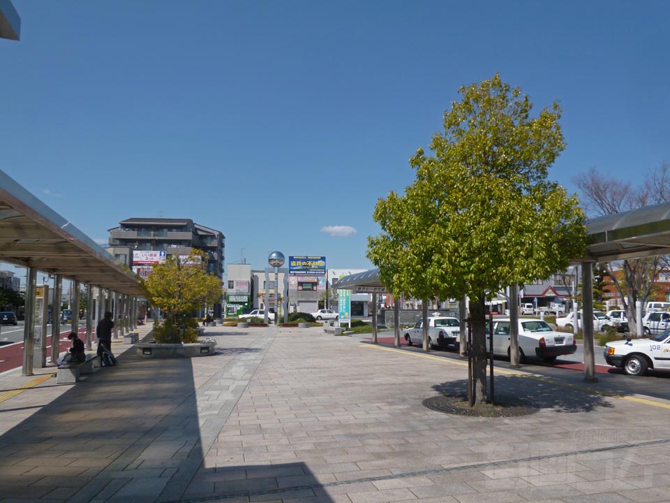 JR袋井駅前
