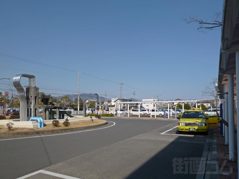 JR西焼津駅北口前