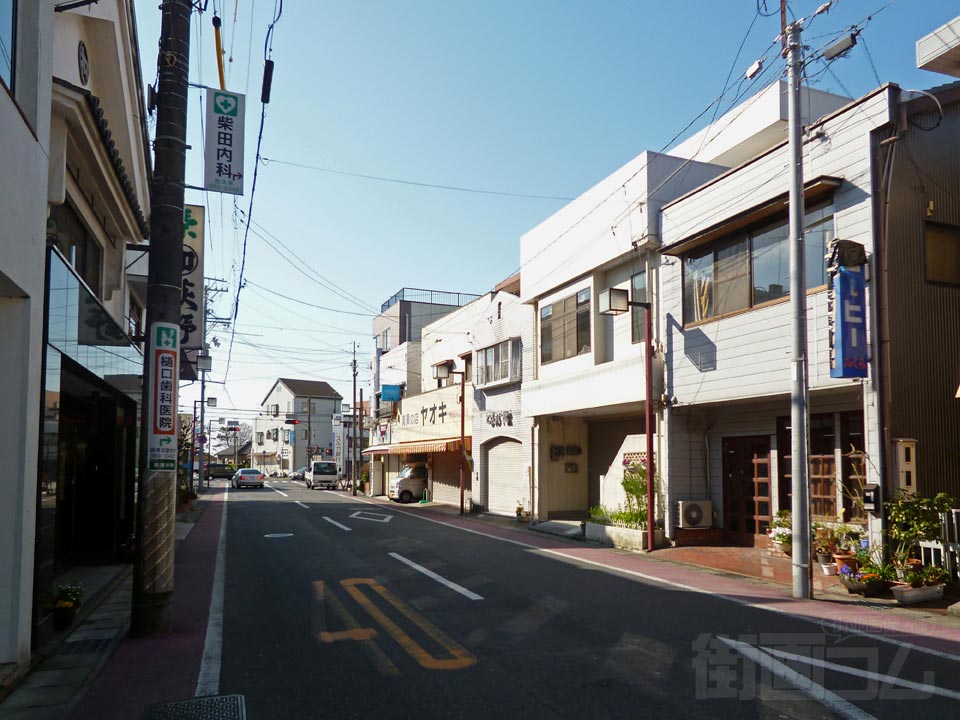 興津駅前通り写真画像