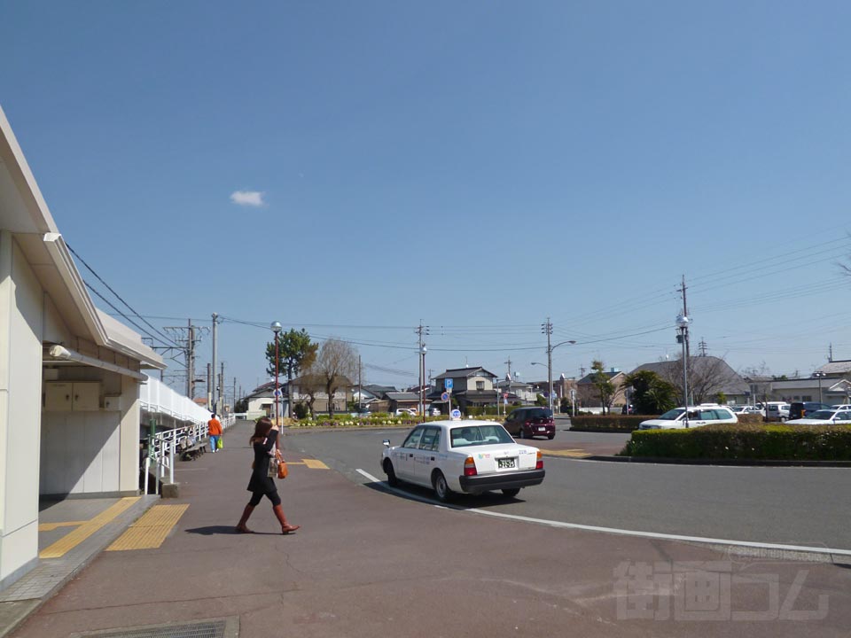 JR六合駅前南口前