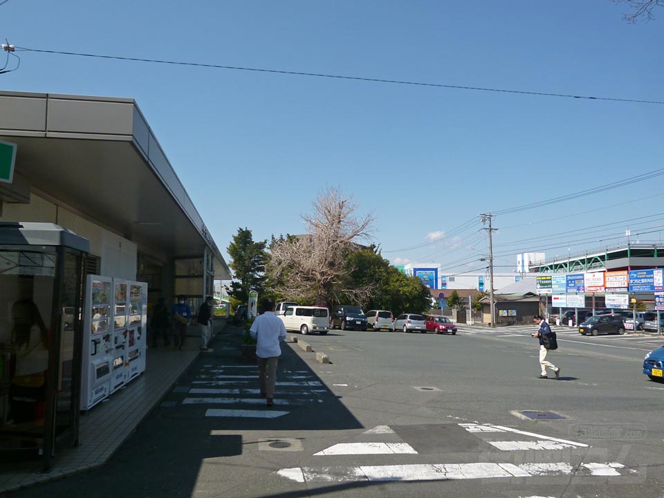 JR天竜川駅前