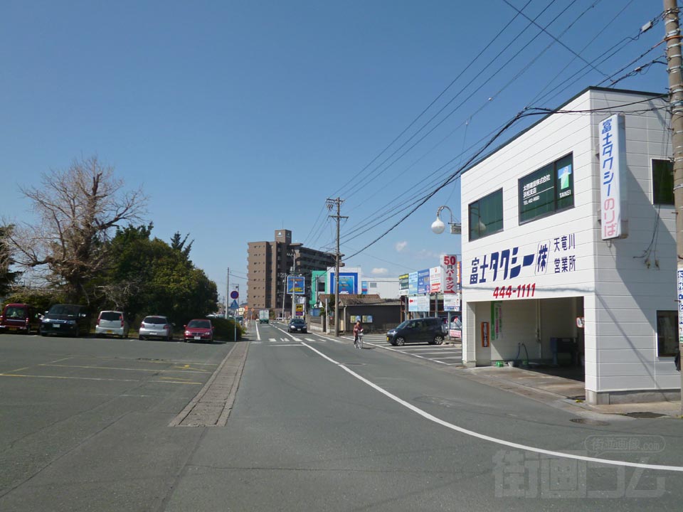 JR天竜川駅前