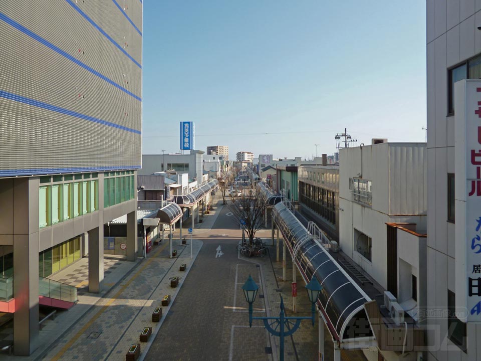 駅前名店街