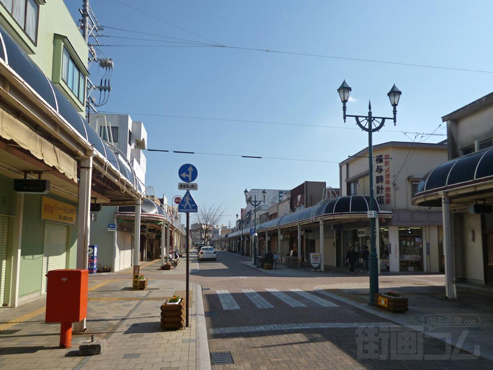 駅前名店街