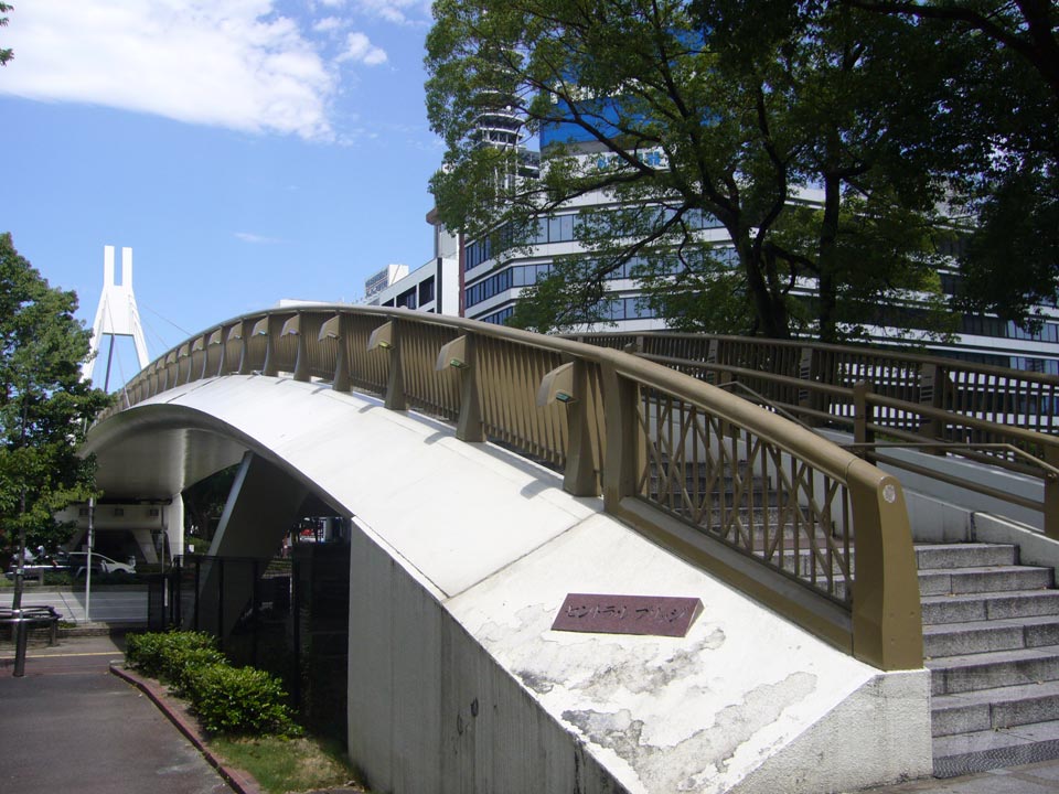 セントラルブリッジ写真画像