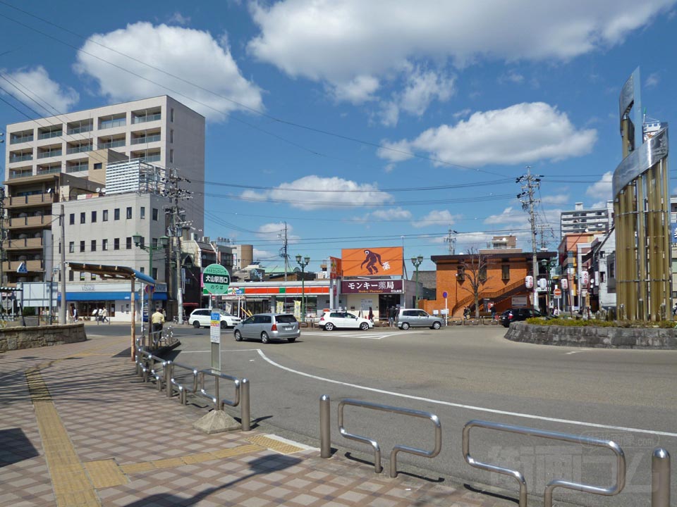 名鉄犬山駅西口前写真画像