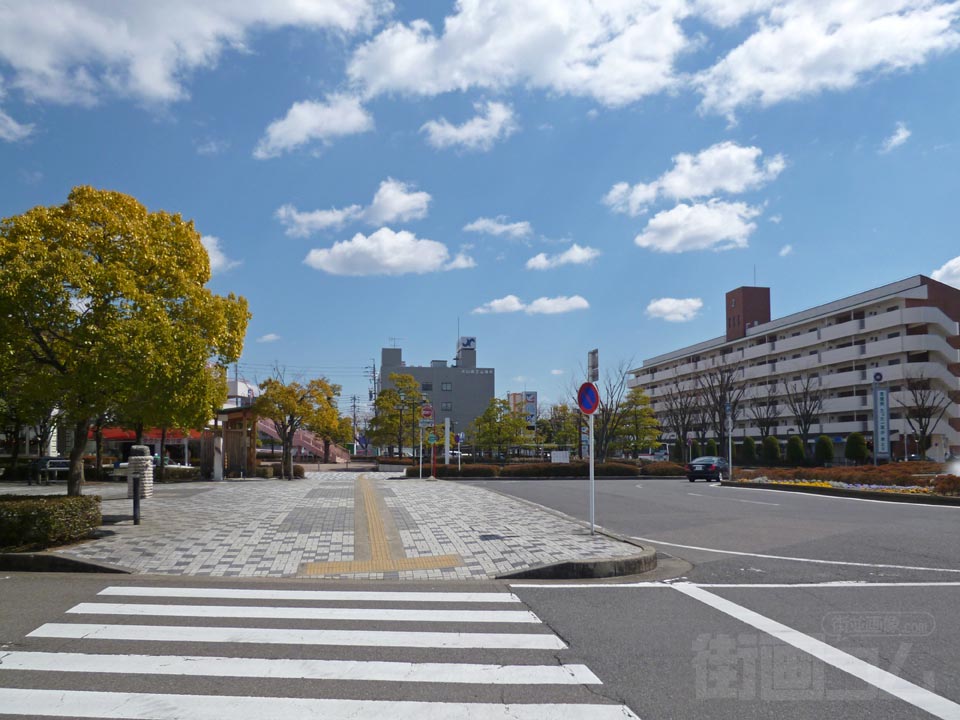 名鉄犬山駅東口前写真画像