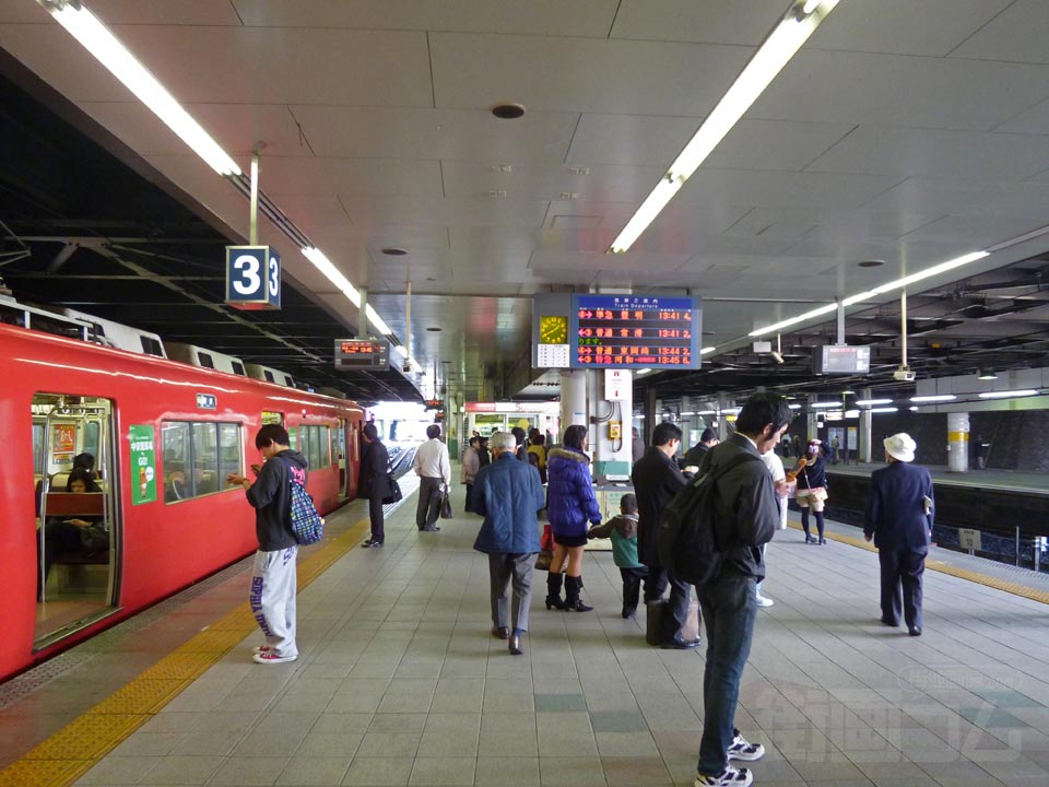 名鉄金山駅ホーム