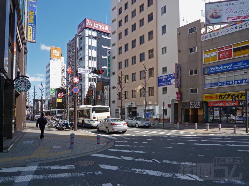 金山総合駅南交差点