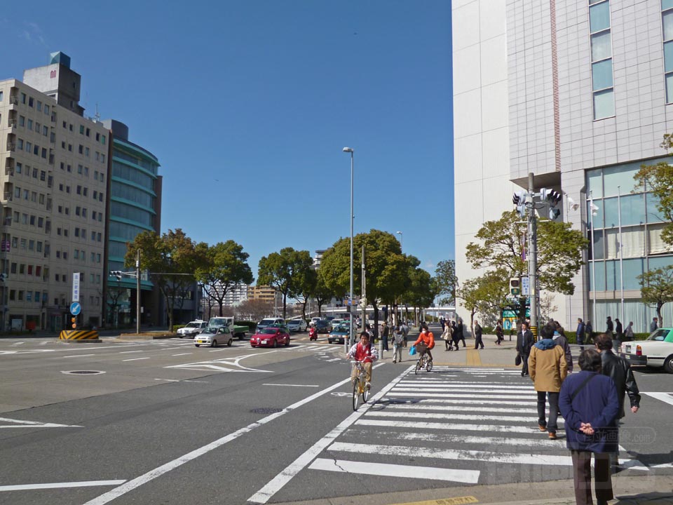 金山新橋南交差点