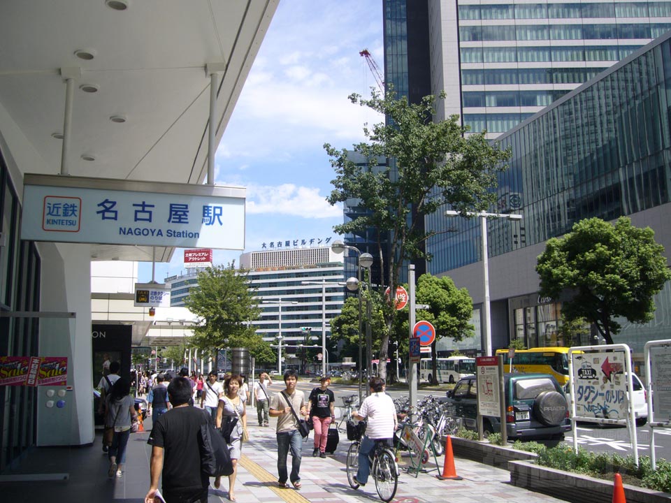 近鉄名古屋駅前