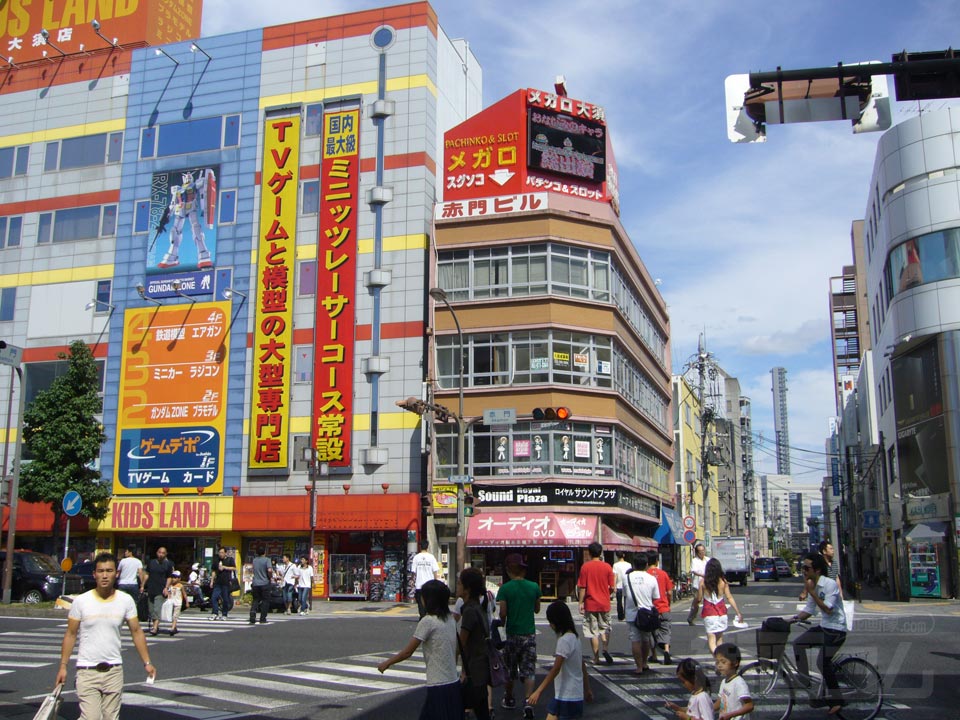 赤門交差点