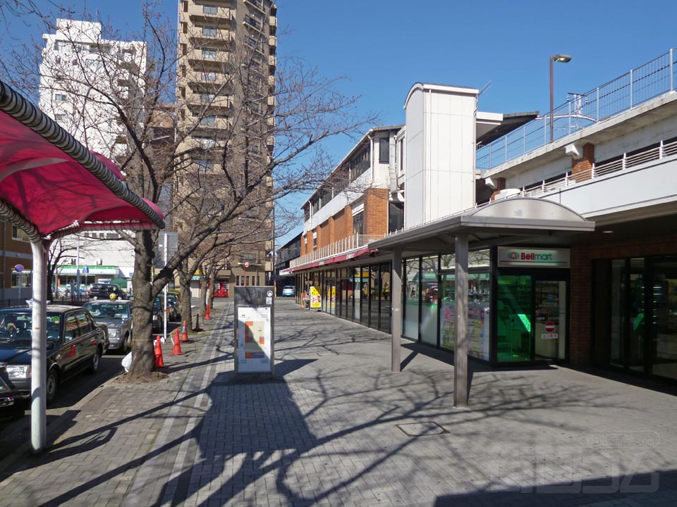 JR鶴舞駅西口前