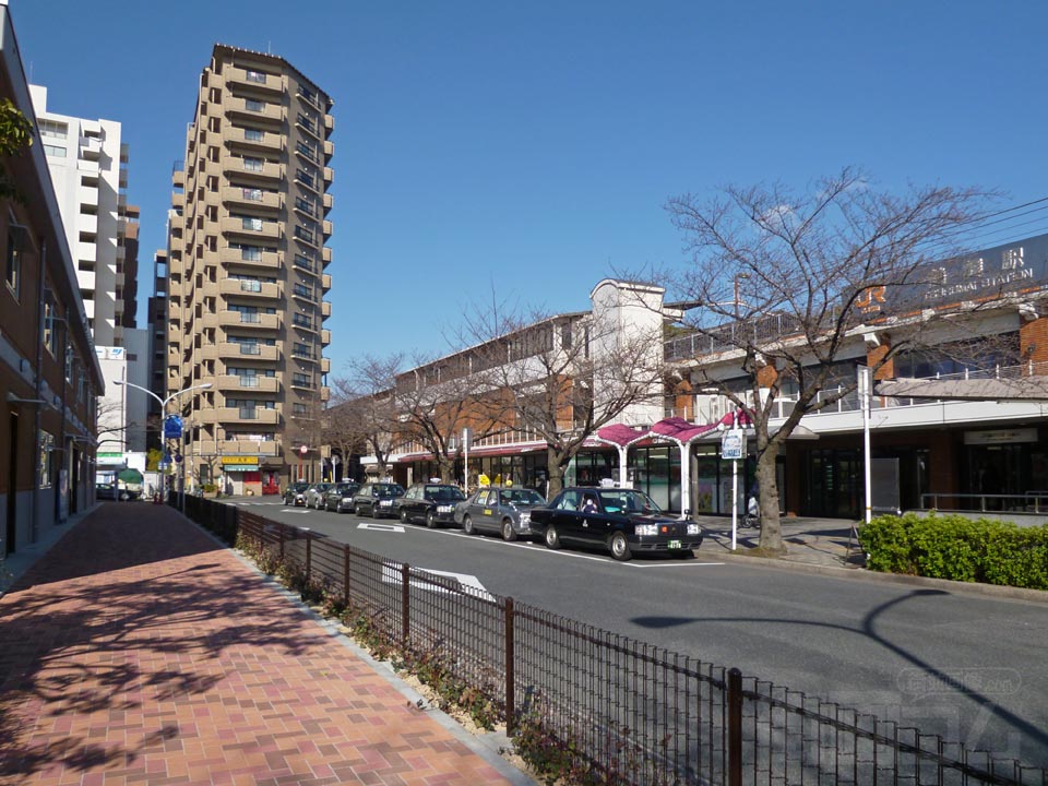 JR鶴舞駅西口前