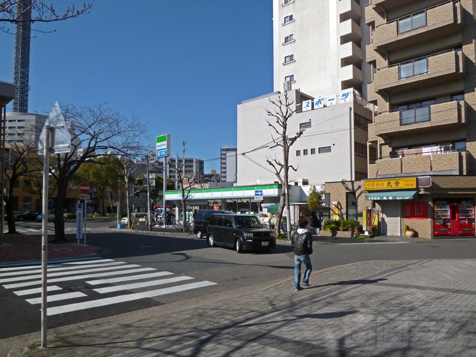JR鶴舞駅西口前