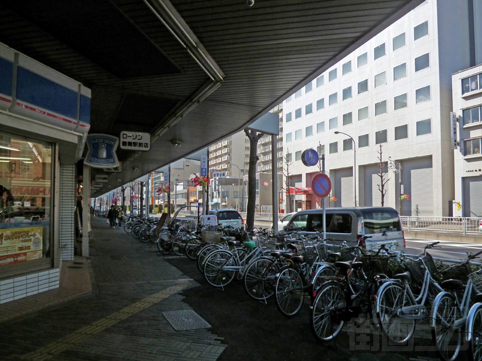 名古屋市営地下鉄鶴舞駅前