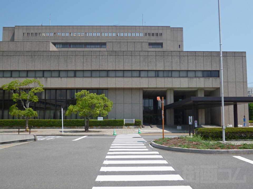 津市役所