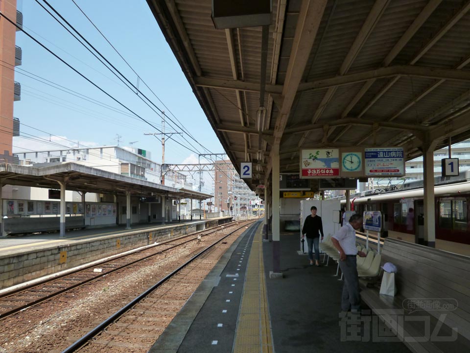 近鉄津新町駅ホーム