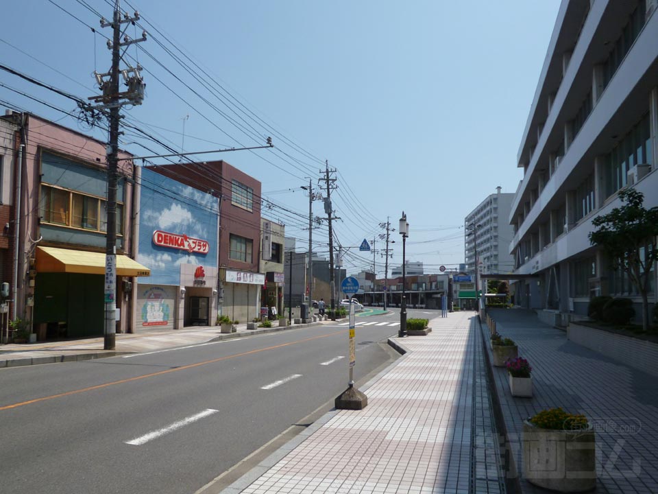 津中部電力前バス停