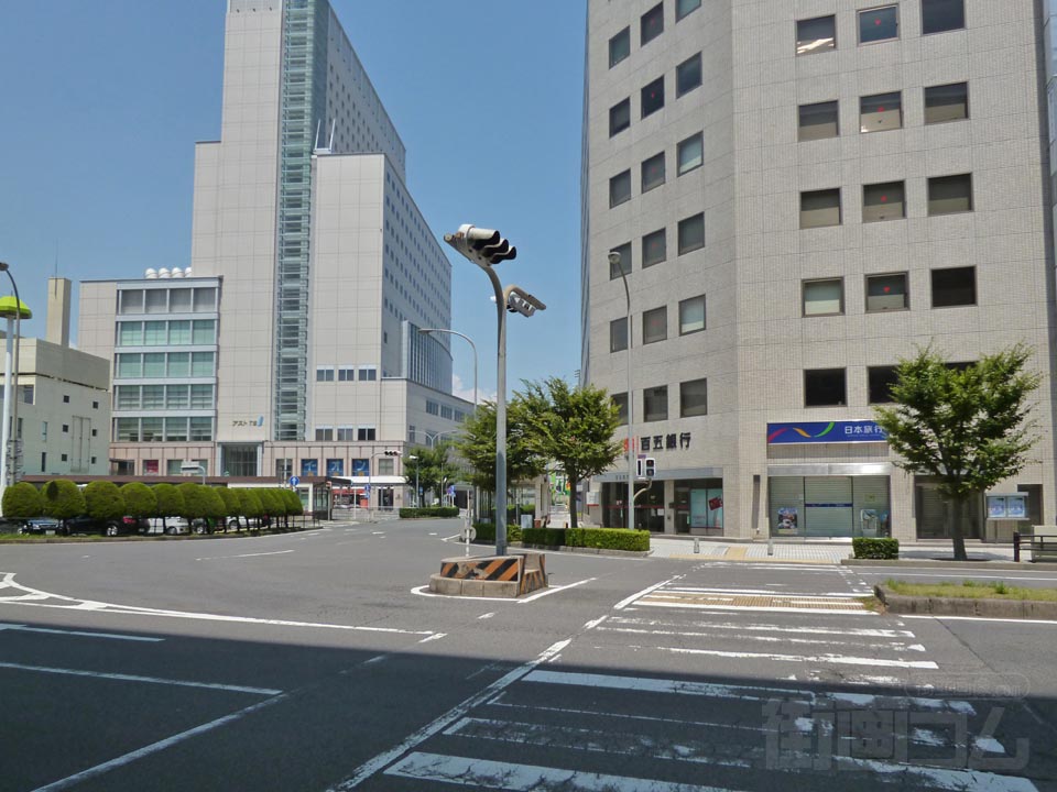 JR・伊勢鉄道・近鉄津駅東口前
