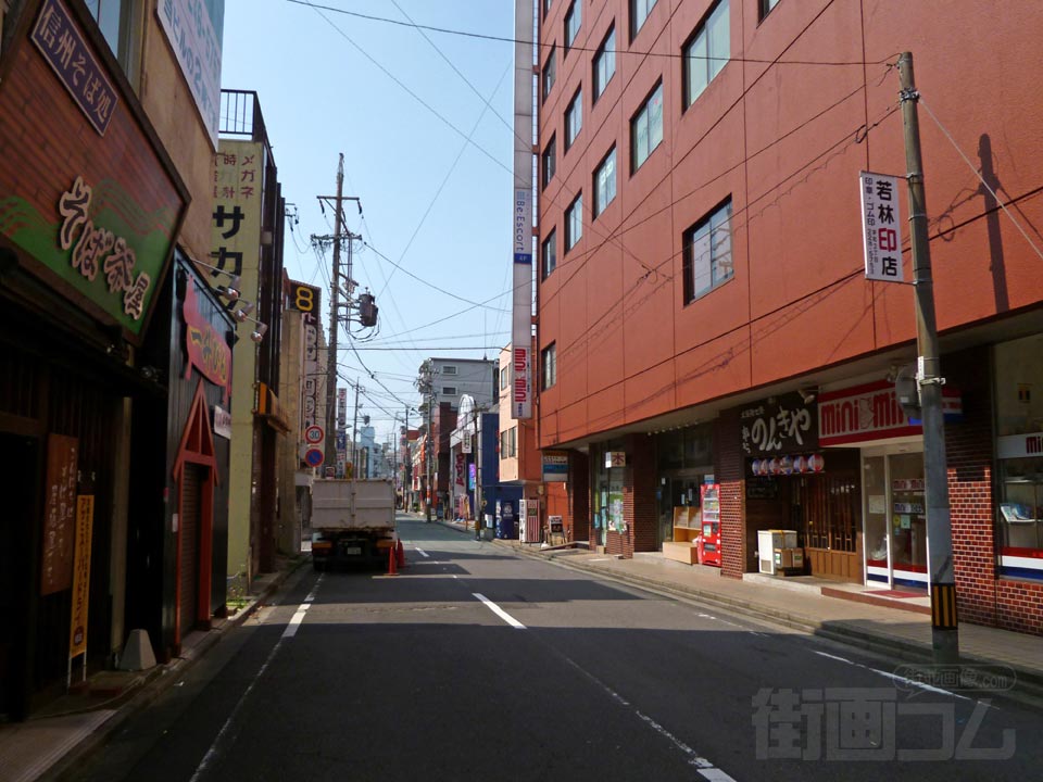 津市栄町