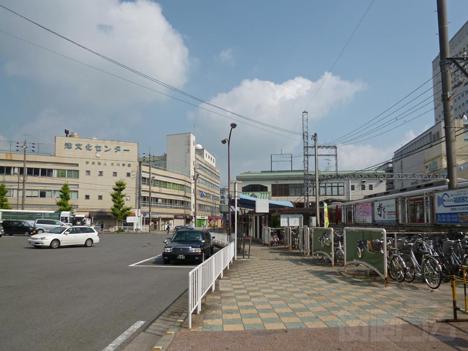 近鉄・JR・伊勢鉄道津駅西口前
