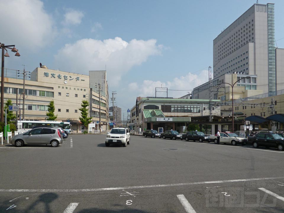 近鉄・JR・伊勢鉄道津駅西口前