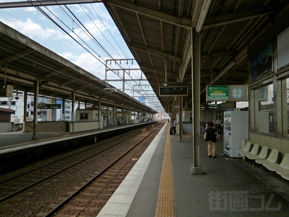 近鉄四日市駅ホーム