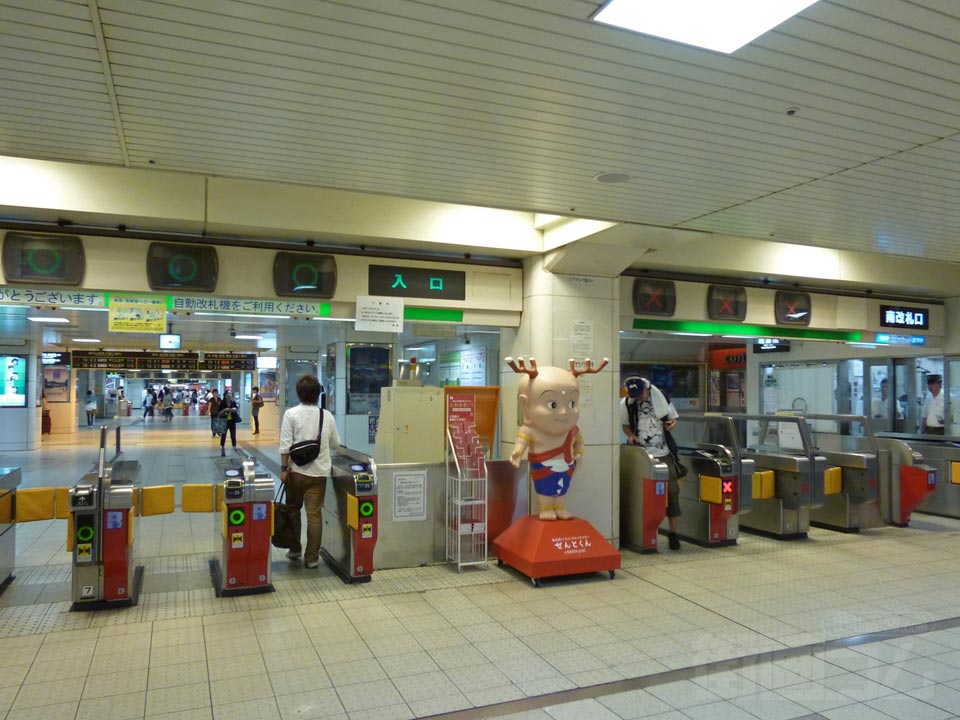近鉄四日市駅南改札口