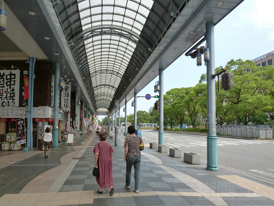 四日市一番街(中央通り)
