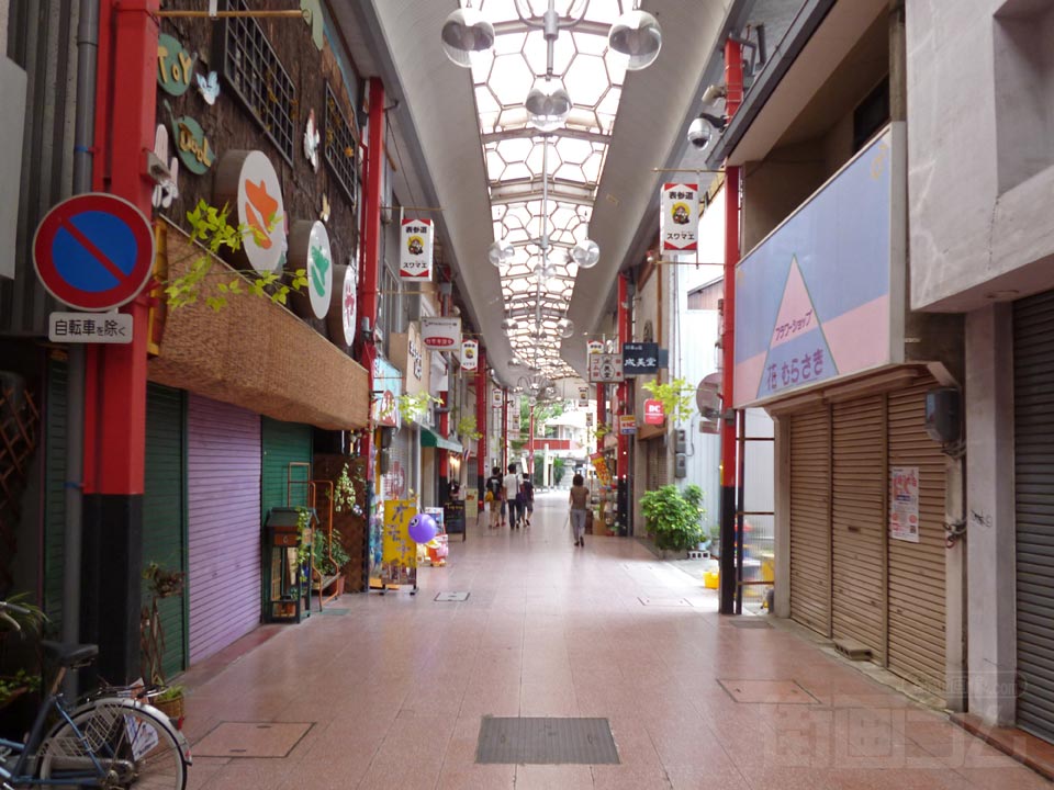 表参道スワマエ商店街