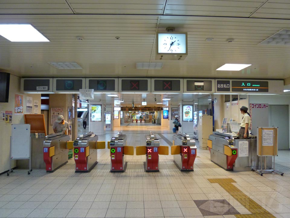近鉄四日市駅北改札口