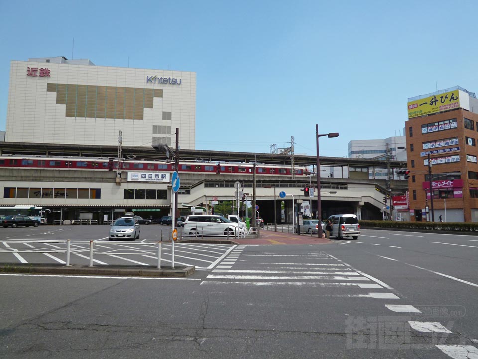 近鉄四日市駅南口西側前