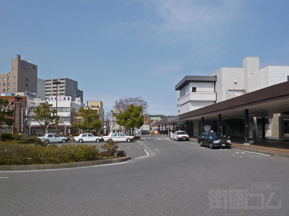JR・近江鉄道彦根駅西口前