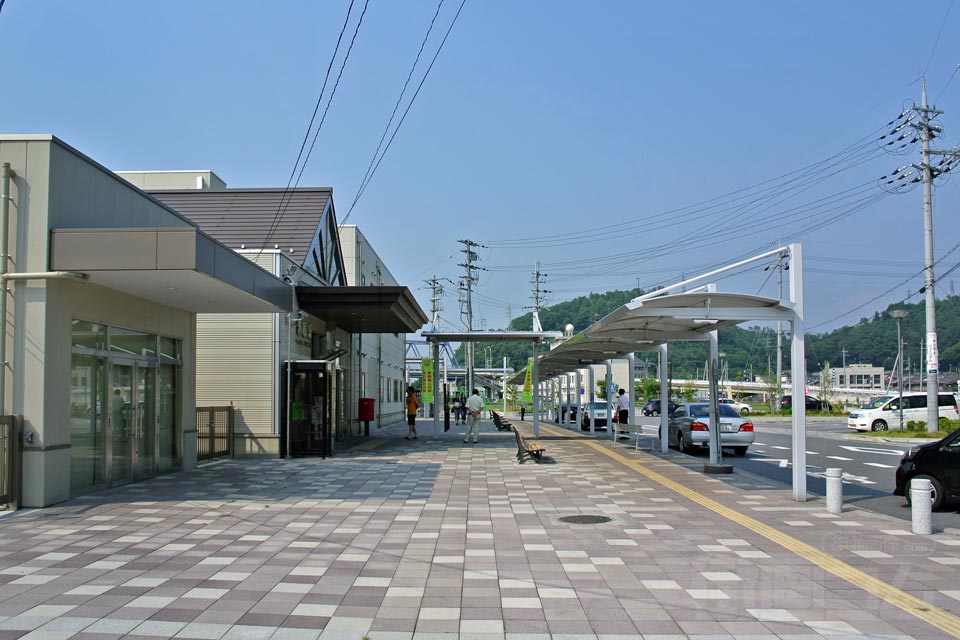 近江鉄道・JR米原駅東口前