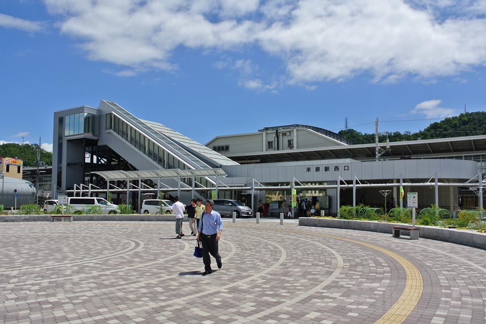 JR米原駅西口