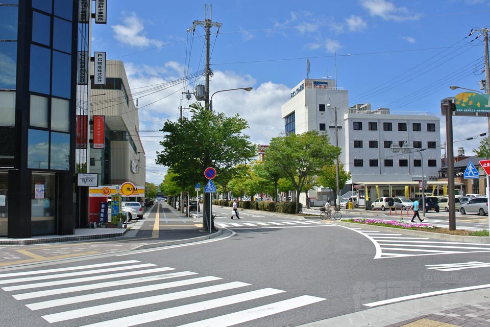 JR米原駅西口前