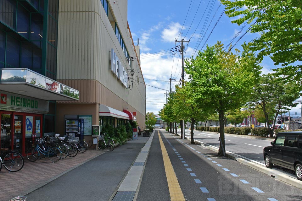 JR米原駅西口前