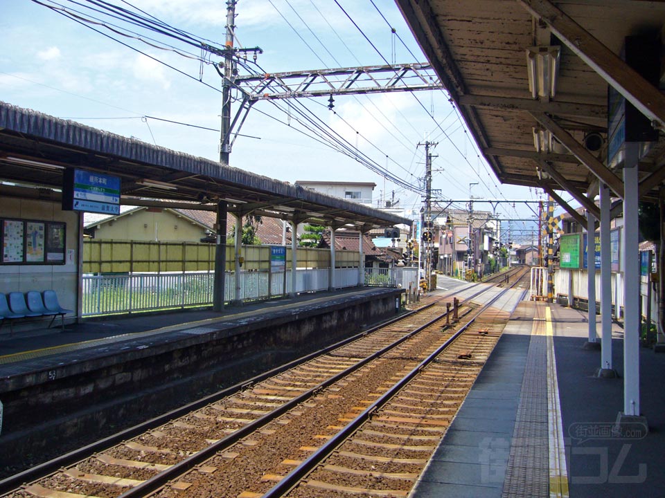 京阪膳所本町駅ホーム写真画像