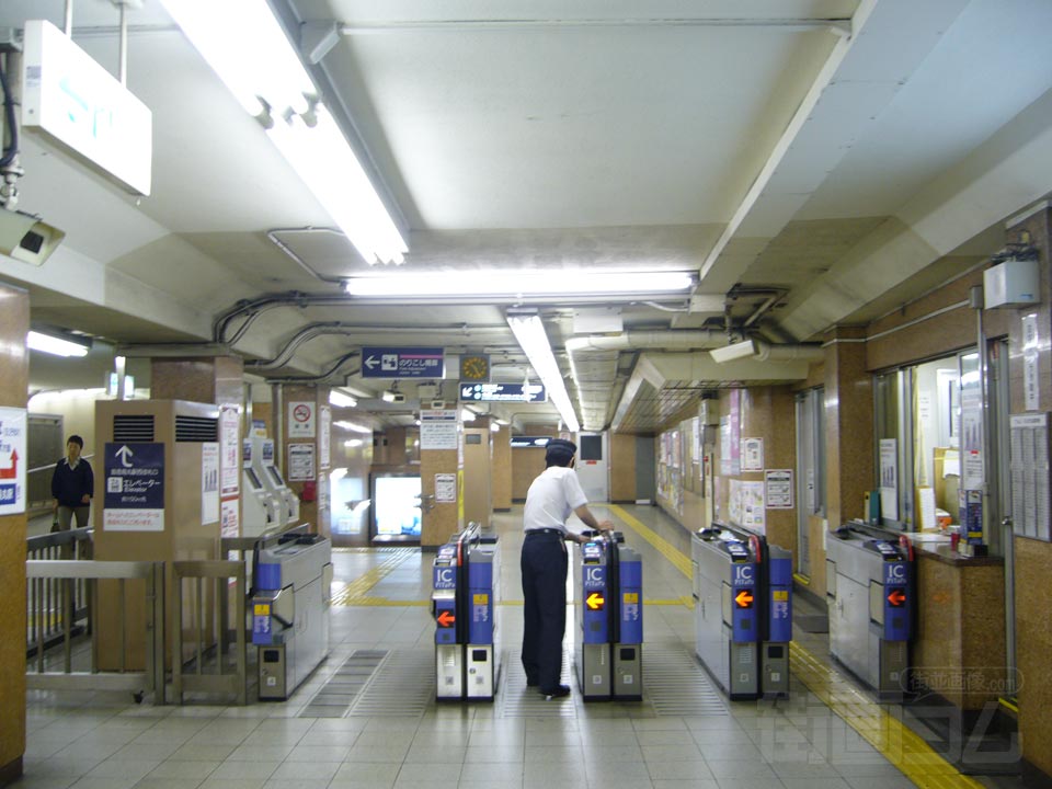 阪急烏丸駅写真画像