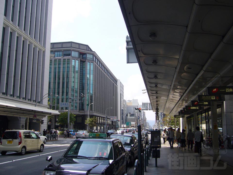 四条烏丸交差点