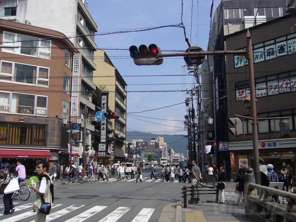 三条通り写真画像